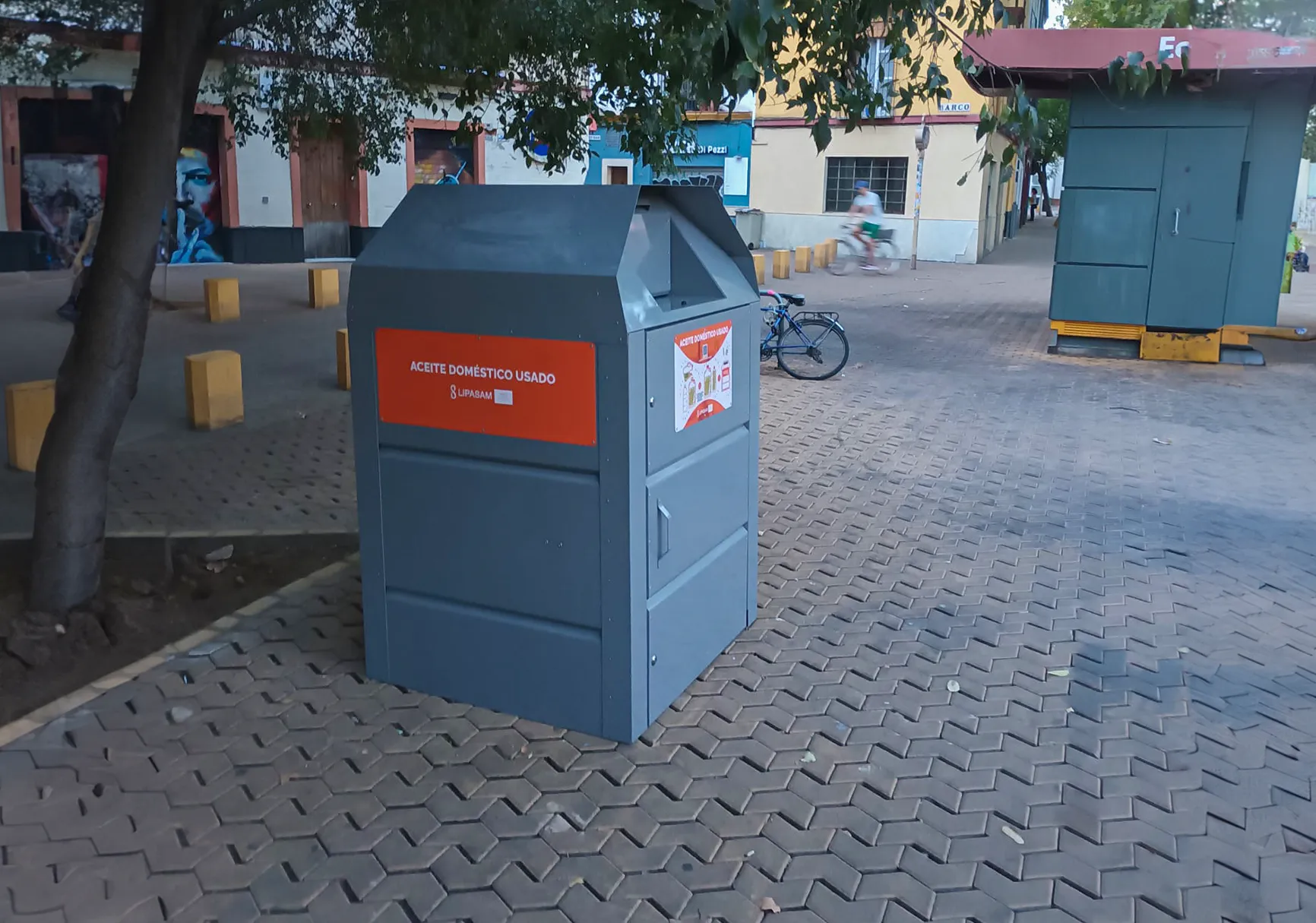 Sevilla Contenedor Aceite