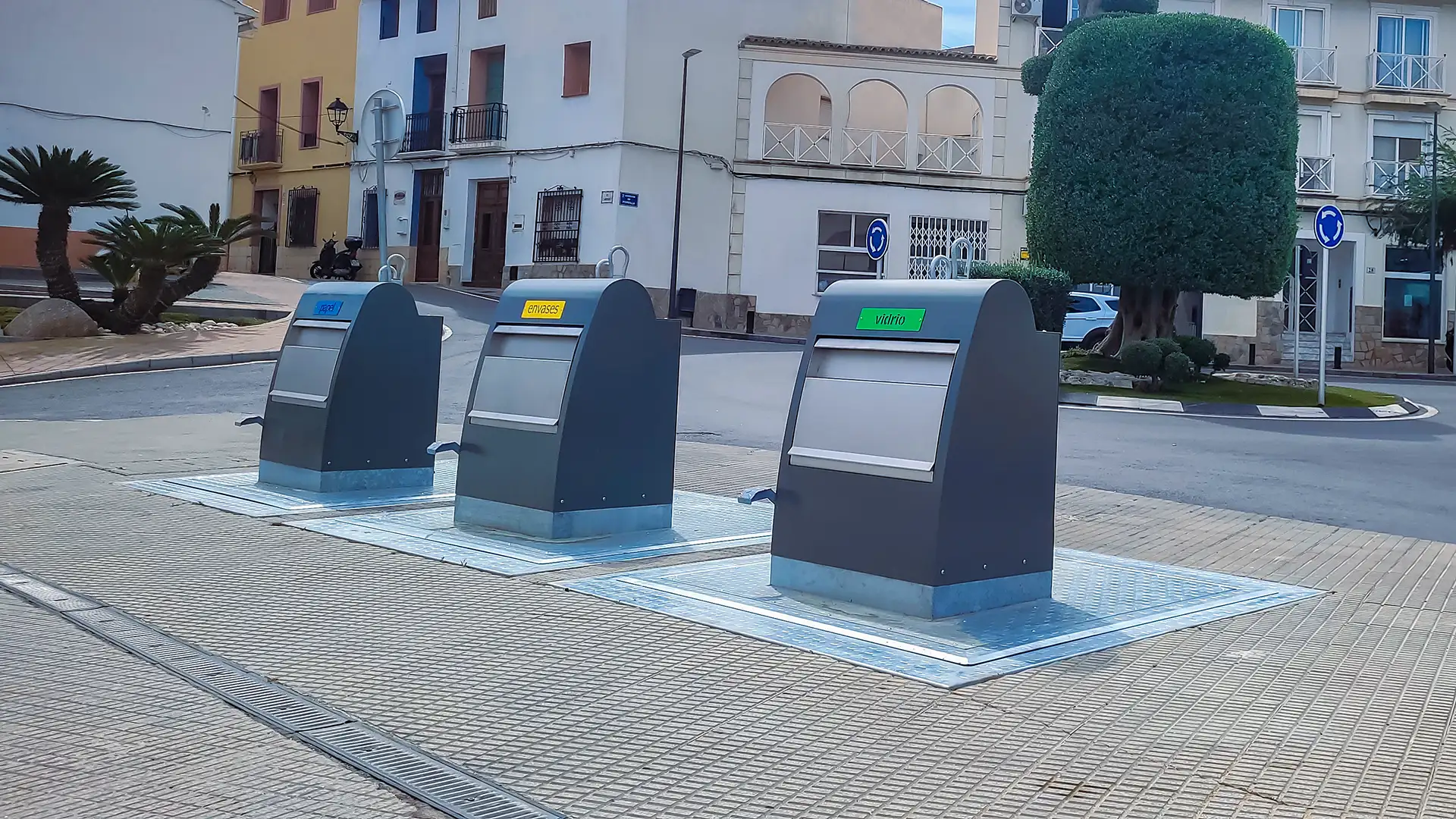 Innovación y compromiso que construye futuros sostenibles. Contenedores Soterrados Fabrez